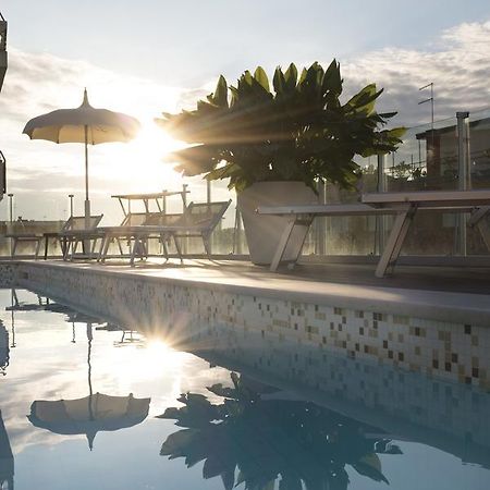 Hotel Tropical Lido di Jesolo Esterno foto